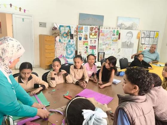 ورشة "برواز من الكرتون" بمركز تحيا مصر بالأسمرات لتنمية مهارات الأطفال الإبداعية والمعرفية