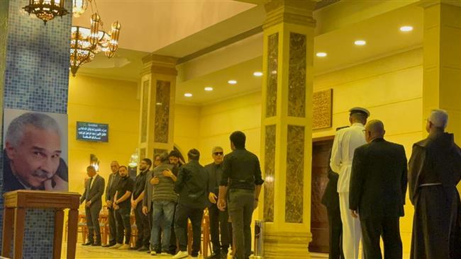بحضور نقيب المهن التمثيلية.. توافد نجوم الفن لعزاء الفنان عبد الرحمن أبو زهرة  