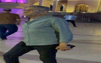 سيد رجب يقدم واجب العزاء في وفاة الفنان عبد الرحمن أبو زهرة