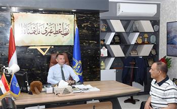 محافظ أسوان يلتقى رئيس شركة مياه الشرب والصرف الصحى الجديد 