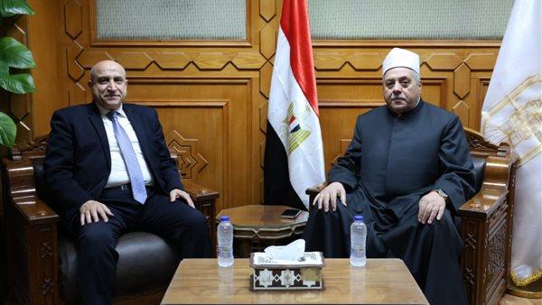 القائم بأعمال وكيل الأزهر ومدير البرامج الدولية بالجامعة العالمية بلبنان يبحثان التعاون المشترك
