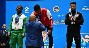 محافظ أسيوط يهنئ بطل المشروع القومي للموهبة بعد حصد ذهبيتين وفضية في بطولتي أفريقيا والبحر المتوسط لرفع الأثقا