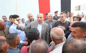 محافظ المنيا يفتتح مجمع مواقف بسمالوط ضمن منظومة تطوير مواقف السيارات 