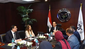 الدكتور محمد عوض يبحث خطط تطوير منظومة الجودة بالهيئة العامة للاستثمار والمناطق الحرة