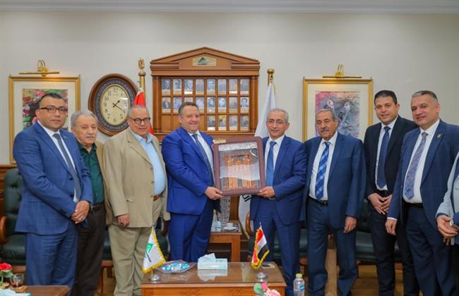 نقيب المهندسين يبحث تعزيز التعاون المشترك مع وفد نقابة مهندسي الأردن