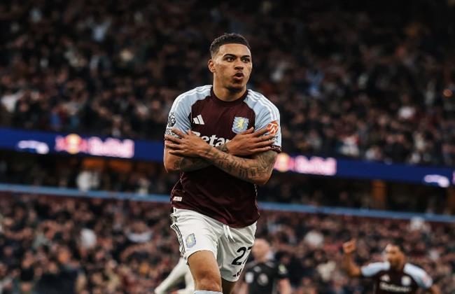 الدوري الإنجليزي.. ليفربول يتأخر أمام أستون فيلا في الشوط الأول  
