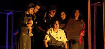 "تأثير جانبي" يقدم معالجة درامية للعلاقات الإنسانية بمسرح السامر