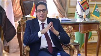 جامعة القاهرة تحقق إنجازا علميا وبحثيا جديدا بنشر دراسة علمية رائدة في مجال الذكاء الاصطناعي والتعليم الصيدلي