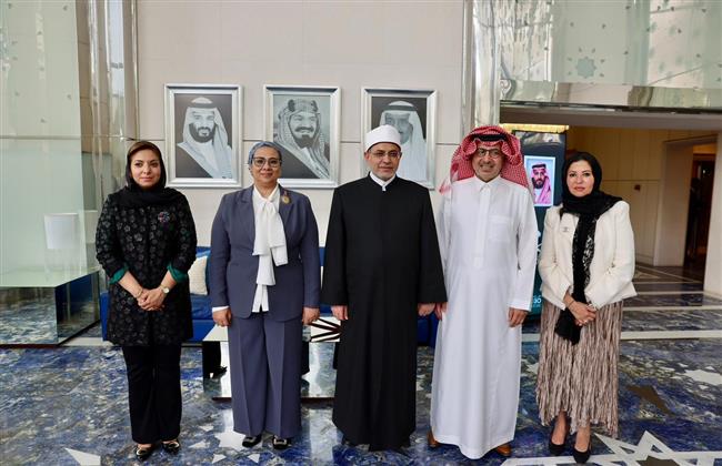 أمل عمار تشارك في تكريم الدكتورة أفنان الشعيبي لانتهاء فترة عملها كمديرة تنفيذية لمنظمة تنمية المرأة