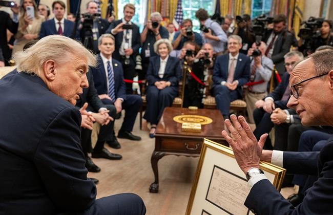ميرتس وترامب: يجب فتح مضيق هرمز وألا تمتلك طهران سلاحًا نوويًا