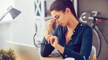 هل ساعات العمل الطويلة تزيد من خطر السمنة؟.. دراسة تكشف العلاقة