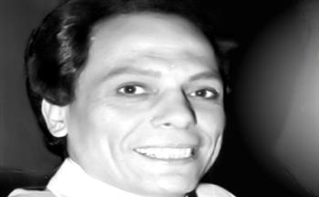كنوز المصوّر| عادل إمام: أنا بشتغل وكل هموم بلدى فوق أكتافى