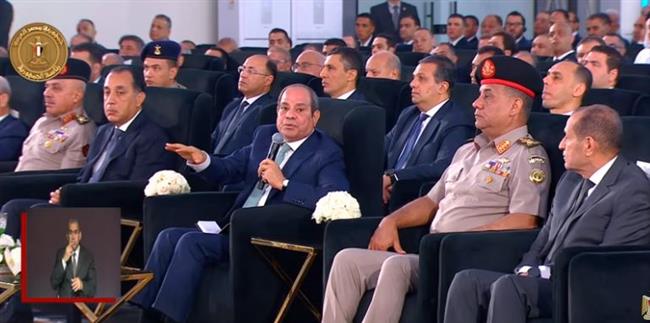 الرئيس السيسي: التنمية في أي دولة تحتاج لجهد وأمل وإخلاص وعمل من كل الأجهزة