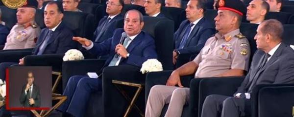 الرئيس السيسي للمصريين: التنمية وطموحات الدولة لا تنتهي وما نحن فيه فضل من الله 