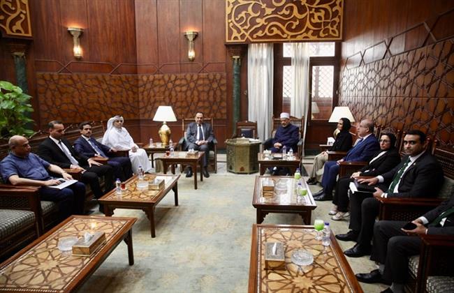 شيخ الأزهر يشهد بروتوكول تعاون بين بيت الزكاة والمكتب الكويتي للمشروعات الخيرية لدعم الأُسَر الأَوْلى بالرعاية