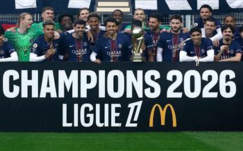 احتفال تتويج باريس سان جيرمان بلفب الدوري الفرنسي قبل لقاء إف سي | صور