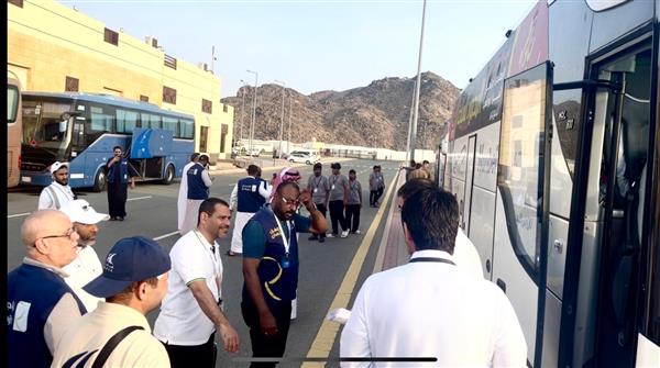 تشكيل لجنة ميدانية لأول مرة بمنطقة النوارية لاستقبال حافلات الحج السياحي البري منذ بداية الموسم 