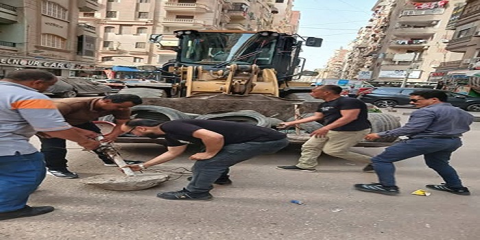 محافظ الدقهلية يتابع أعمال حملة مكبرة لإزالة الإشغالات بحي غرب المنصورة 