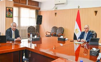 وزير الري يبحث مع مستشار إمبراطور اليابان ومستشار مبعوثة رئيس الوزراء للمياه تعزيز التنسيق المشترك