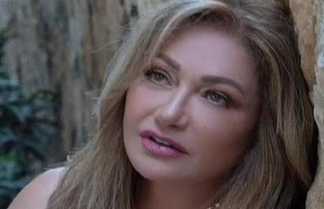 ليلى علوي تهنيء الزعيم عادل إمام في عيد ميلاده..تفاصيل