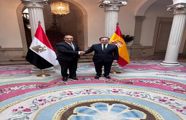 وزيرا خارجية مصر وإسبانيا يعقدان مشاورات سياسية في مدريد