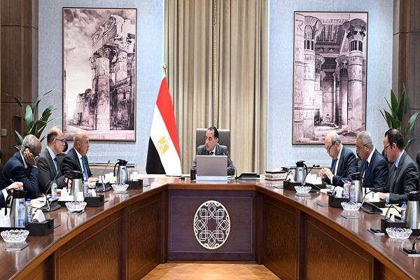 رئيس الوزراء يستعرض جهود تعزيز الربط والتبادل التجاري واللوجيستي مع الدول الإفريقية
