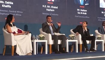 وزير الصناعة: نستهدف تحويل مصر إلى مركز إقليمي للصناعات التنافسية منخفضة الانبعاثات