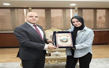 محافظ الغربية يكرم سلمى أشرف بعد حصدها المركز الثاني عالميًا في الروبوتات والآلات الذكية بمعرض ISEF 2026