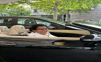 محمد منير يخطف الأنظار في أحدث ظهور بعد أزمته الصحية