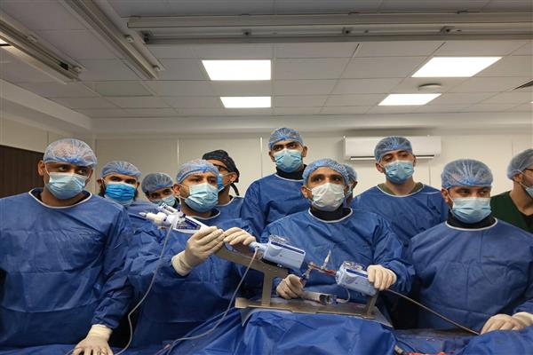 نجاح إجراء أول عملية لإصلاح الصمام الميترالي بالقسطرة باستخدام تقنية "Mitral Clip TEER" 