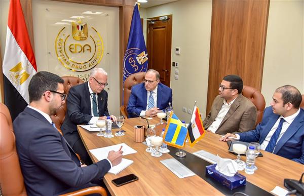 رئيس هيئة الدواء المصرية يستقبل سفير مملكة السويد لتعزيز التعاون ودعم الشراكة الاستراتيجية في القطاع الدوائي 