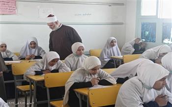 رئيس سوهاج الأزهرية يتابع امتحانات النقل الإعدادي بلجان المزالوة