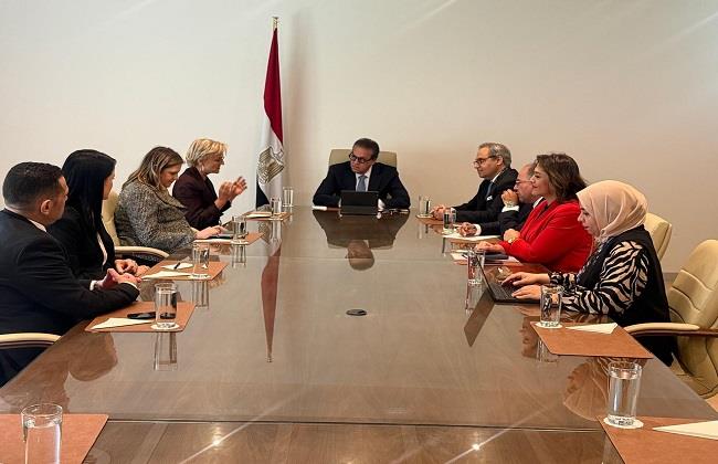 وزير الصحة يبحث مع نوفارتس وباير تعزيز صحة القلب في مصر