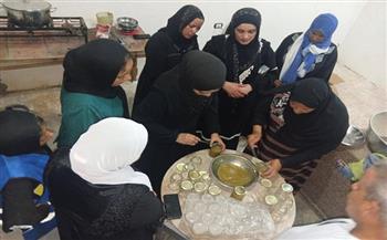 "شباب الخريجين بالأقصر" ينفذان تدريبًا لتمكين المرأة المعيلة في تجفيف الخضراوات وصناعة المربات