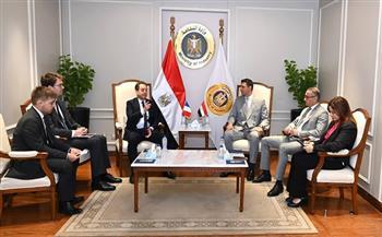 وزير الصناعة: العلاقات المصرية الفرنسية تشهد زخمًا كبيرًا في القطاعات الصناعية