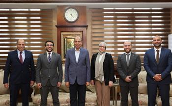محافظ المنيا يتابع مع شركة «سكاتك» آليات تنفيذ مشروع «وادي الطاقة» أكبر مشروعات الطاقة المتجددة بصعيد مصر