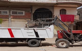 رفع 520 طن مخلفات والتعامل مع 10 بؤر قمامة بالغربية