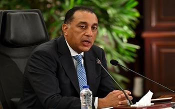رئيس الوزراء: الحكومة تولي اهتمامًا بالغًا بملف تحلية مياه البحر  
