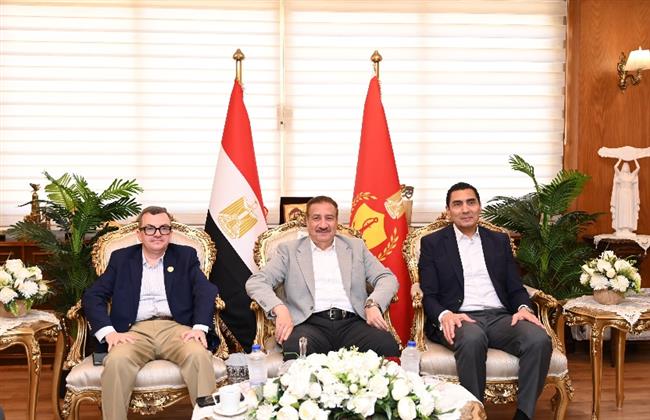 وزير الرياضة يلتقي وزير التخطيط ومحافظ بورسعيد في مستهل جولته التفقدية بالمحافظة  
