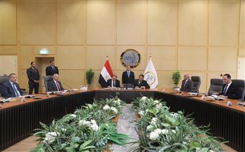 وزير النقل يشهد توقيع اتفاقية تعاون بين شركات نقل الركاب التابعة للقابضة للنقل البحري والبري وترانس آي تي
