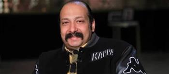 محمد ثروت يستعد لتصوير «عيلة عاملة عمايل» 