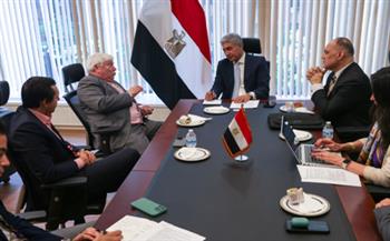 وزير السياحة يستهل زيارته لأمريكا بلقاء منظمي الرحلات