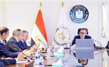 وزير التخطيط يلتقي قيادات شركتي "إن أي كابيتال" و"سهل" للمدفوعات لتعظيم الاستفادة من الاستثمارات الحكومية