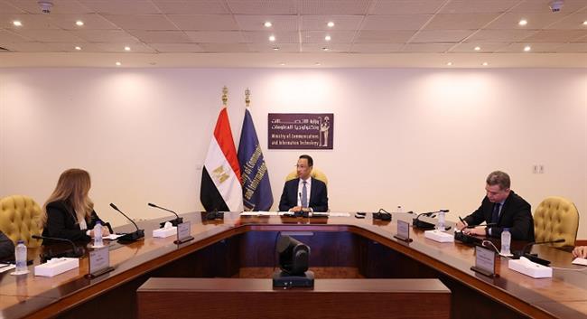 وزير الاتصالات يبحث مع شركة "فاوندإيفر" العالمية تعزيز استثماراتها وخططها التوسعية في مصر
