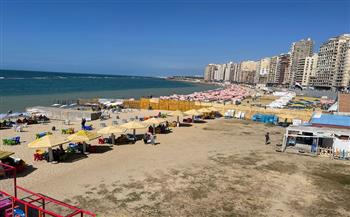 محافظ الإسكندرية يوجه بتخصيص شاطئ "الهانوفيل" مجاناً بالكامل لرواد المحافظة