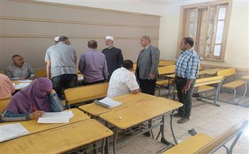 رئيس منطقة سوهاج الأزهرية يتفقد أعمال تصحيح امتحانات الشهادتين الإبتدائية والإعدادية