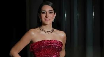 أمينة خليل تحتفل بزواج شقيقتها