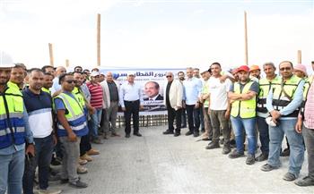 وزير النقل يجري جولة موسعة بالخط الأول لشبكة القطار الكهربائي السريع
