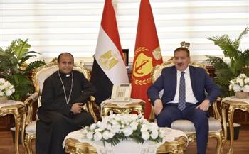 محافظ بورسعيد يستقبل وفد كنيسة أسقفية الزهور للتهنئة بعيد الأضحى المبارك