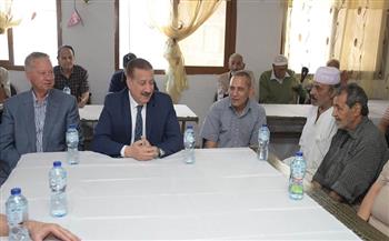 محافظ بورسعيد يتفقد دار "الحنان والتكريم" للمسنين بحي العرب 